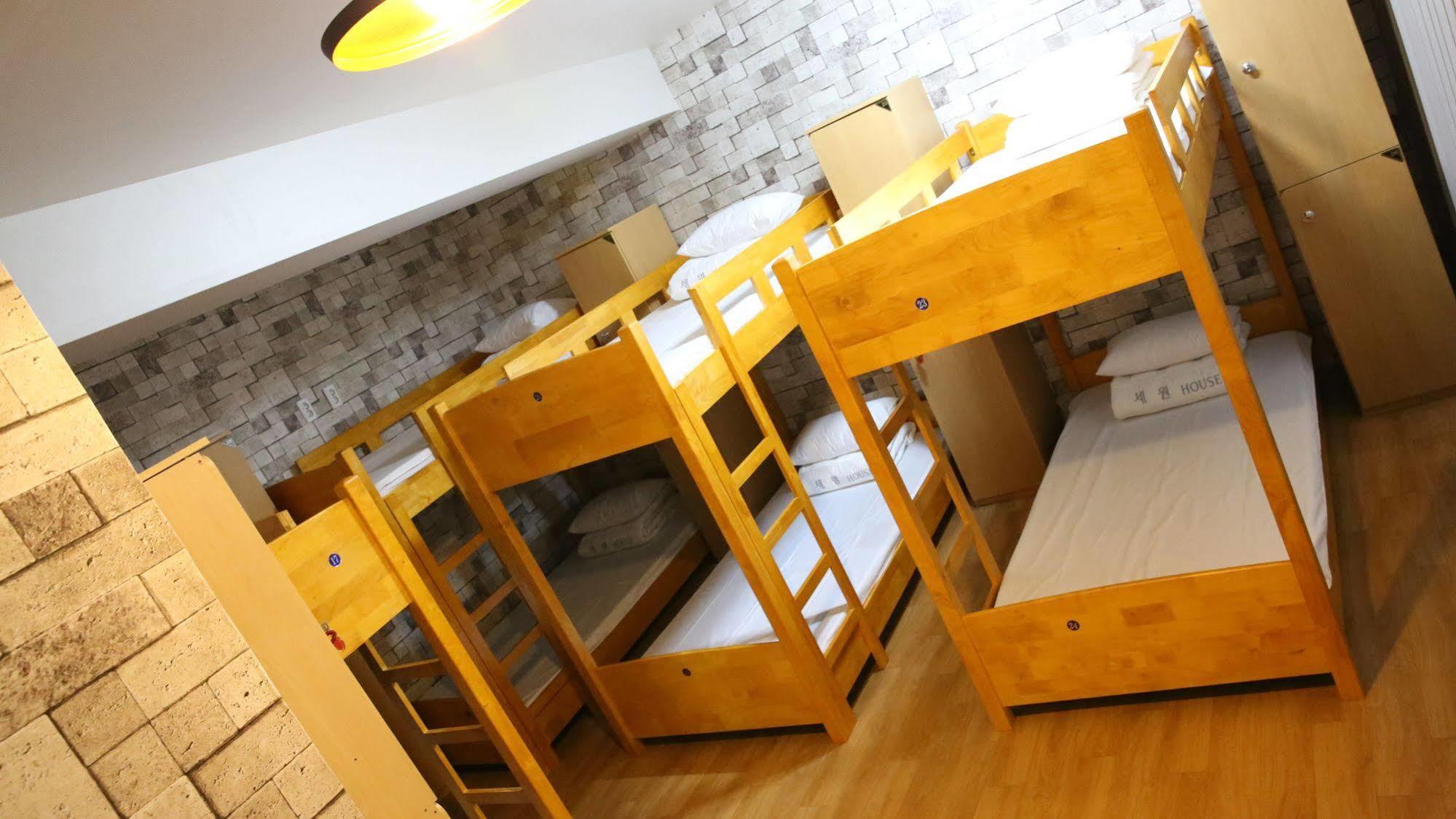 Yes Guesthouse Пусан Екстер'єр фото